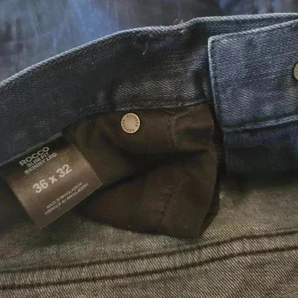 🔥 Express Jeans, Rocco Slim Fit w/Skinny Leg, Size 36x32, Dark Blue, EUC - Picture 3 of 8